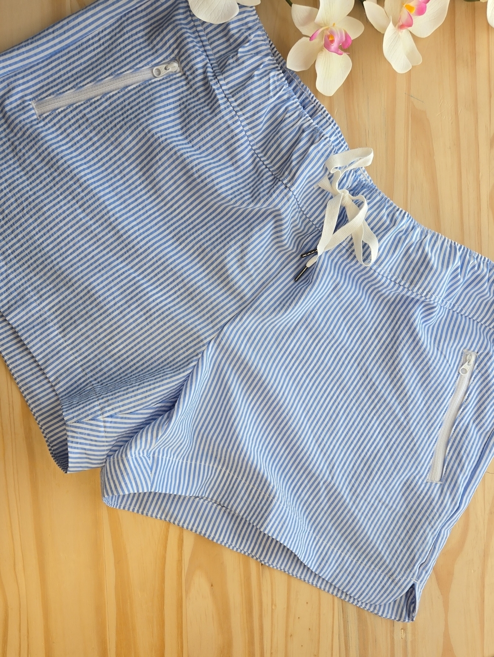 Magellan Outdoors Light Blue and White Striped Athletic Shorts